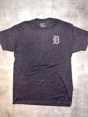 Wright & Ditson Heather Navy Short Sleeve Tee with Chest 'D' Logo